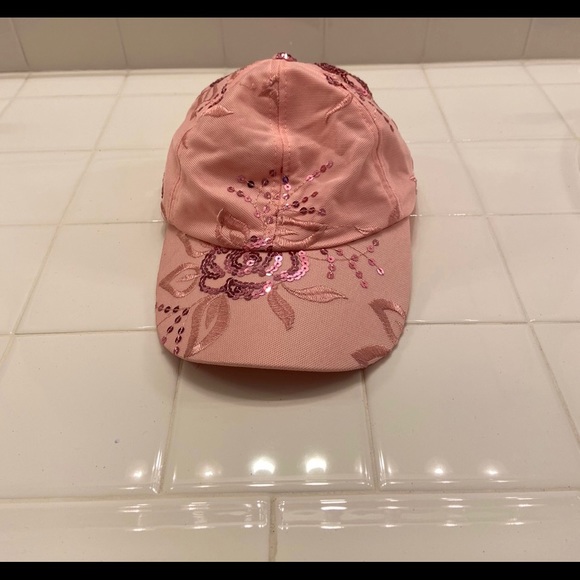 Pink hat - Picture 2 of 2